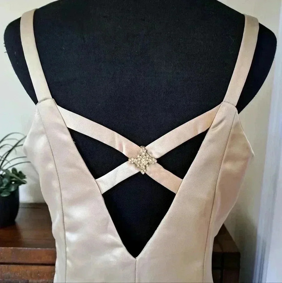 Scott McClintock Gold Sheath Dress Square Neck Wedding - Picture 9 of 15